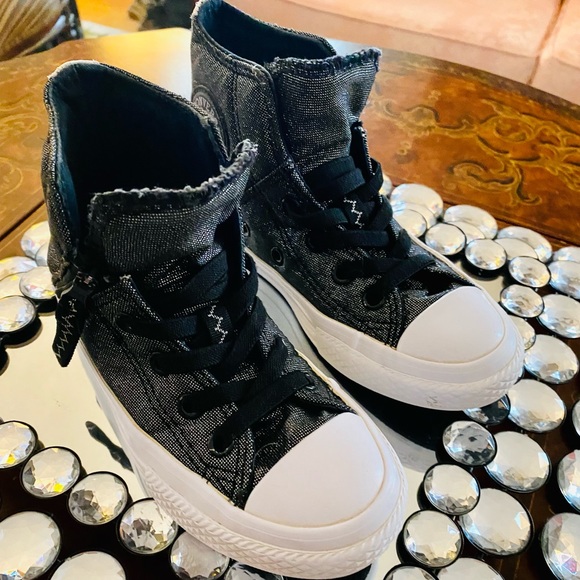 Converse - Picture 4 of 6